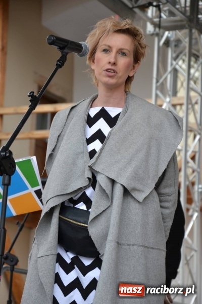 Zdjęcie w galerii na portalu naszraciborz.pl: IV Zamkowy Jarmark kwiatów, żywności ekologicznej i rękodzieła za nami wiadomości z regionu