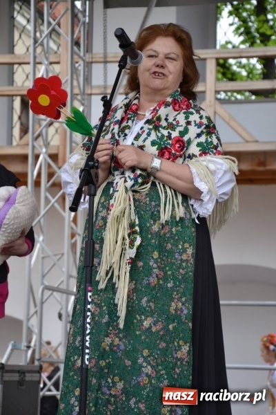 Zdjęcie w galerii na portalu naszraciborz.pl: IV Zamkowy Jarmark kwiatów, żywności ekologicznej i rękodzieła za nami wiadomości z regionu