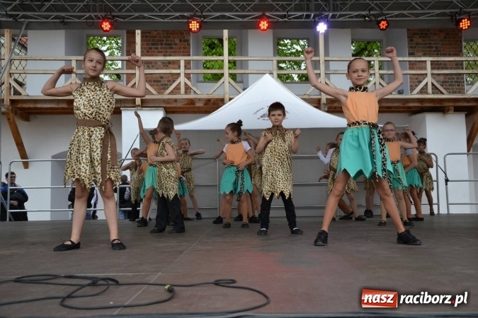 Zdjęcie w galerii na portalu naszraciborz.pl: IV Zamkowy Jarmark kwiatów, żywności ekologicznej i rękodzieła za nami wiadomości z regionu