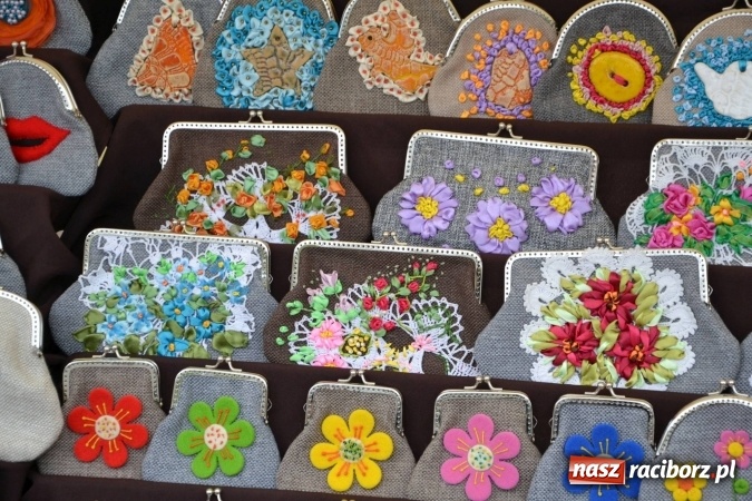Zdjęcie w galerii na portalu naszraciborz.pl: IV Zamkowy Jarmark kwiatów, żywności ekologicznej i rękodzieła za nami wiadomości z regionu