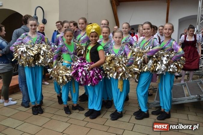 Zdjęcie w galerii na portalu naszraciborz.pl: IV Zamkowy Jarmark kwiatów, żywności ekologicznej i rękodzieła za nami wiadomości z regionu