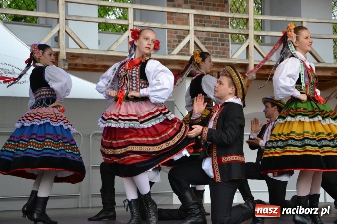Zdjęcie w galerii na portalu naszraciborz.pl: IV Zamkowy Jarmark kwiatów, żywności ekologicznej i rękodzieła za nami wiadomości z regionu