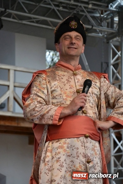 Zdjęcie w galerii na portalu naszraciborz.pl: IV Zamkowy Jarmark kwiatów, żywności ekologicznej i rękodzieła za nami wiadomości z regionu