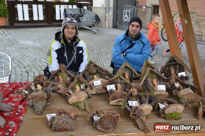 Zdjęcie w galerii na portalu naszraciborz.pl: IV Zamkowy Jarmark kwiatów, żywności ekologicznej i rękodzieła za nami wiadomości z regionu