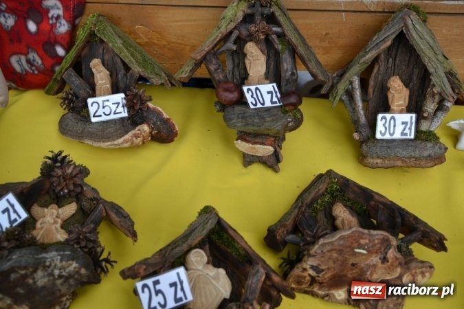 Zdjęcie w galerii na portalu naszraciborz.pl: IV Zamkowy Jarmark kwiatów, żywności ekologicznej i rękodzieła za nami wiadomości z regionu