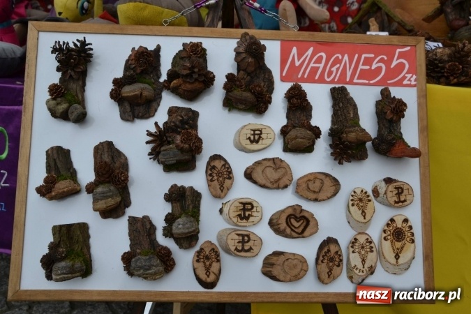 Zdjęcie w galerii na portalu naszraciborz.pl: IV Zamkowy Jarmark kwiatów, żywności ekologicznej i rękodzieła za nami wiadomości z regionu