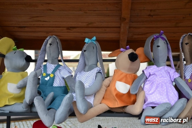 Zdjęcie w galerii na portalu naszraciborz.pl: IV Zamkowy Jarmark kwiatów, żywności ekologicznej i rękodzieła za nami wiadomości z regionu