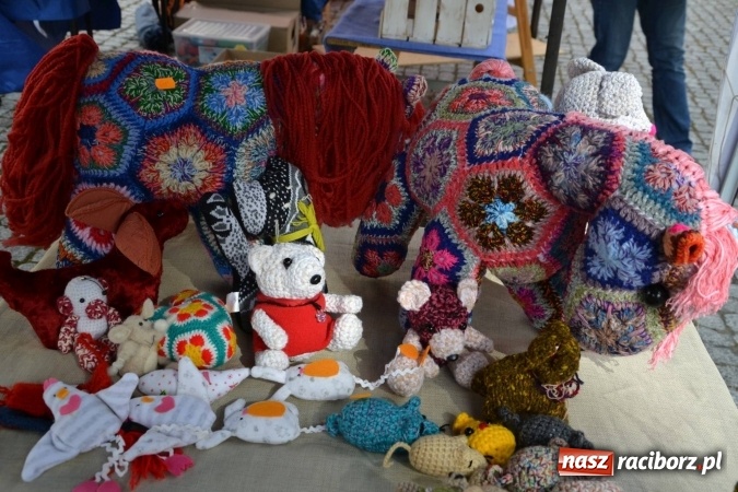 Zdjęcie w galerii na portalu naszraciborz.pl: IV Zamkowy Jarmark kwiatów, żywności ekologicznej i rękodzieła za nami wiadomości z regionu