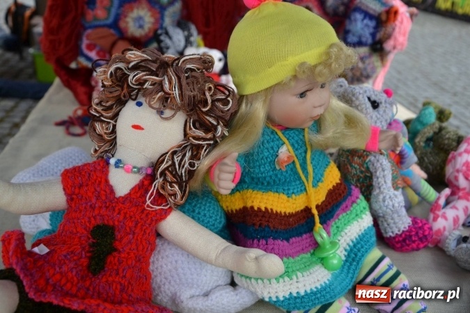 Zdjęcie w galerii na portalu naszraciborz.pl: IV Zamkowy Jarmark kwiatów, żywności ekologicznej i rękodzieła za nami wiadomości z regionu