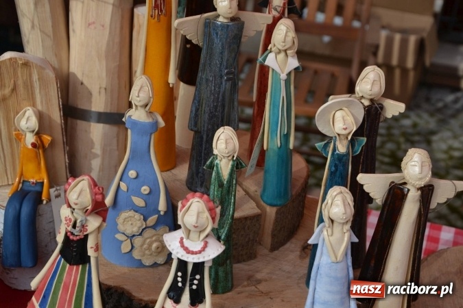 Zdjęcie w galerii na portalu naszraciborz.pl: IV Zamkowy Jarmark kwiatów, żywności ekologicznej i rękodzieła za nami wiadomości z regionu