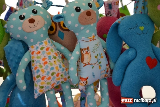 Zdjęcie w galerii na portalu naszraciborz.pl: IV Zamkowy Jarmark kwiatów, żywności ekologicznej i rękodzieła za nami wiadomości z regionu