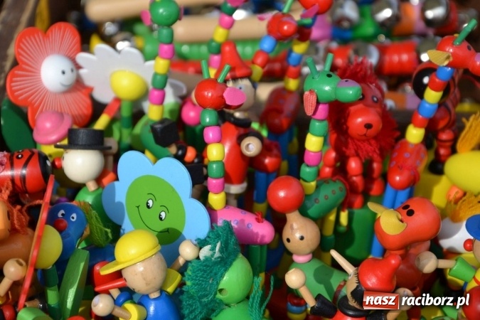 Zdjęcie w galerii na portalu naszraciborz.pl: IV Zamkowy Jarmark kwiatów, żywności ekologicznej i rękodzieła za nami wiadomości z regionu