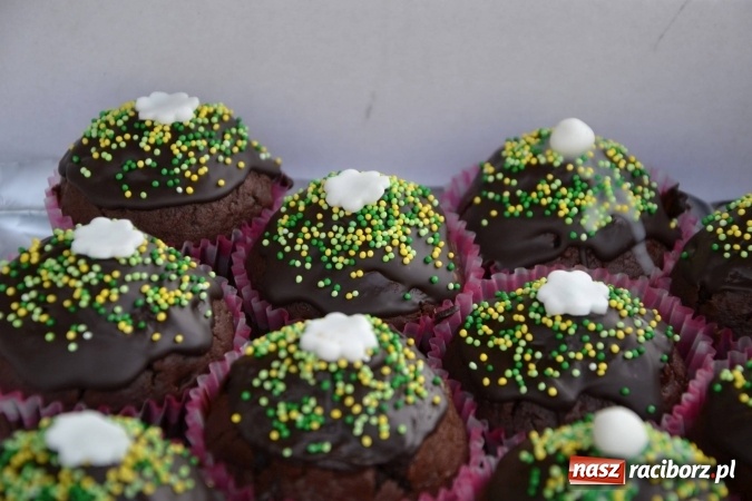 Zdjęcie w galerii na portalu naszraciborz.pl: IV Zamkowy Jarmark kwiatów, żywności ekologicznej i rękodzieła za nami wiadomości z regionu