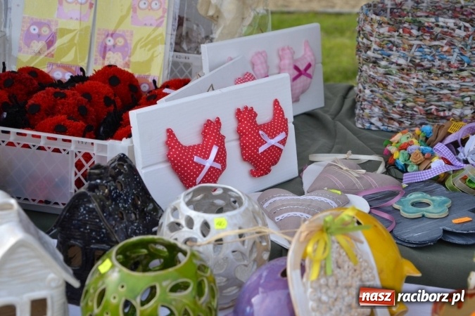 Zdjęcie w galerii na portalu naszraciborz.pl: IV Zamkowy Jarmark kwiatów, żywności ekologicznej i rękodzieła za nami wiadomości z regionu