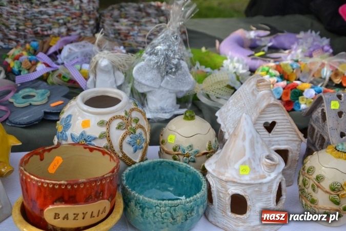 Zdjęcie w galerii na portalu naszraciborz.pl: IV Zamkowy Jarmark kwiatów, żywności ekologicznej i rękodzieła za nami wiadomości z regionu