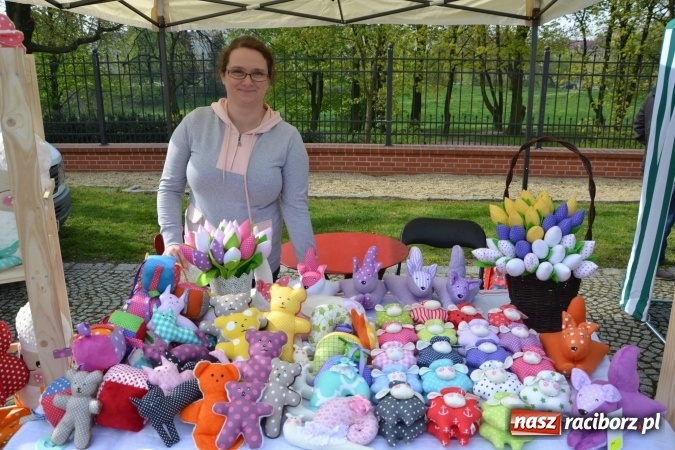 Zdjęcie w galerii na portalu naszraciborz.pl: IV Zamkowy Jarmark kwiatów, żywności ekologicznej i rękodzieła za nami wiadomości z regionu