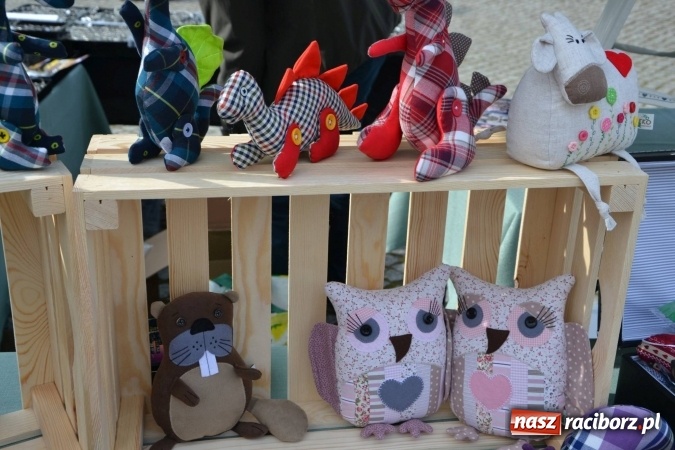 Zdjęcie w galerii na portalu naszraciborz.pl: IV Zamkowy Jarmark kwiatów, żywności ekologicznej i rękodzieła za nami wiadomości z regionu