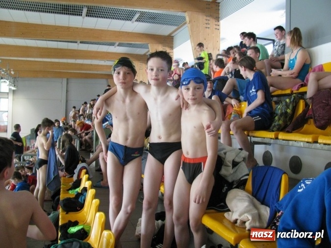 Zdjęcie w galerii na portalu naszraciborz.pl: Pływanie. Zwycięska passa 15-tki trwa wiadomości z regionu