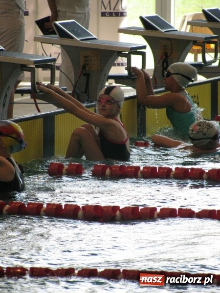 Zdjęcie w galerii na portalu naszraciborz.pl: Pływanie. Zwycięska passa 15-tki trwa wiadomości z regionu