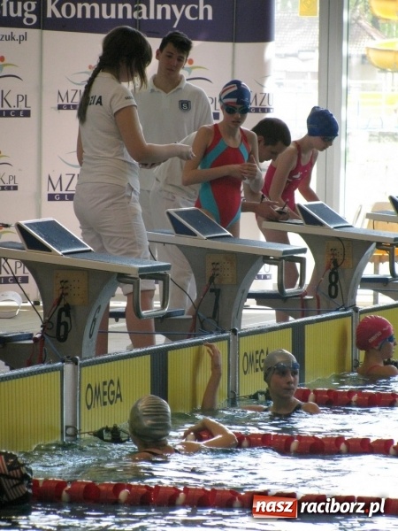 Zdjęcie w galerii na portalu naszraciborz.pl: Pływanie. Zwycięska passa 15-tki trwa wiadomości z regionu