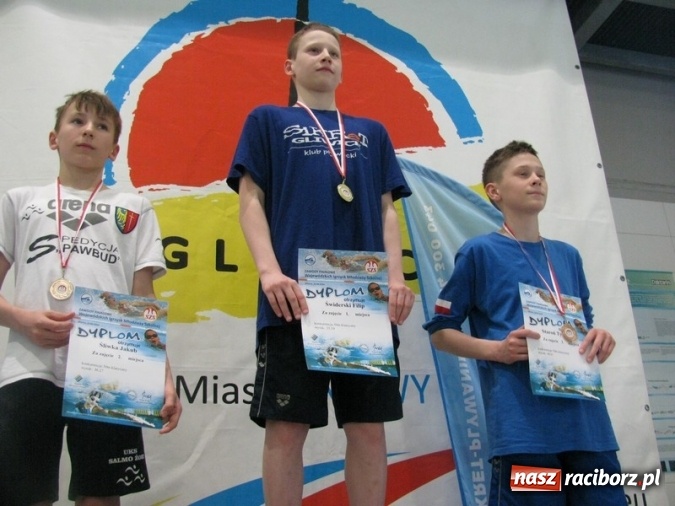 Zdjęcie w galerii na portalu naszraciborz.pl: Pływanie. Zwycięska passa 15-tki trwa wiadomości z regionu