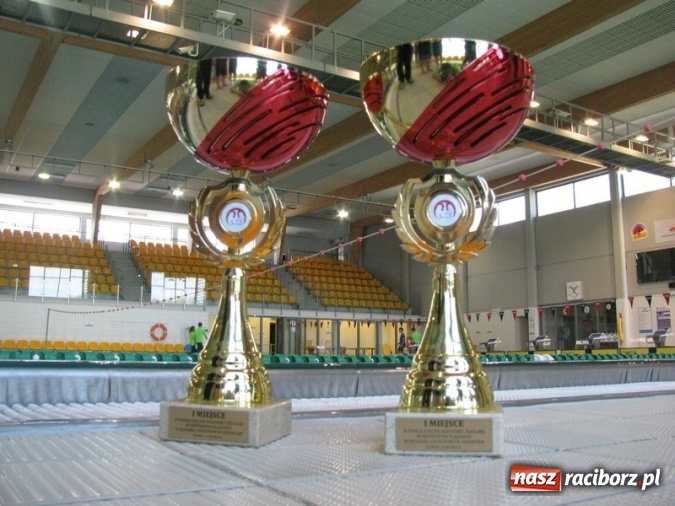 Zdjęcie w galerii na portalu naszraciborz.pl: Pływanie. Zwycięska passa 15-tki trwa wiadomości z regionu