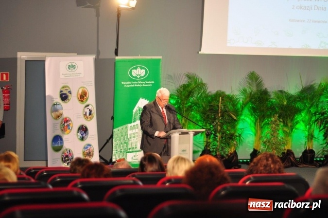 Zdjęcie w galerii na portalu naszraciborz.pl: Zielone Czeki - nagroda dla Tomasza Pietrzykowskiego, uznanie dla Agromaxu wiadomości z regionu