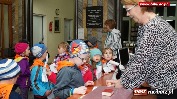 Zdjęcie w galerii na portalu naszraciborz.pl: Nocne odwiedziny przedszkolaków w bibliotece  wiadomości z regionu