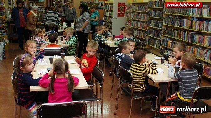Zdjęcie w galerii na portalu naszraciborz.pl: Nocne odwiedziny przedszkolaków w bibliotece  wiadomości z regionu