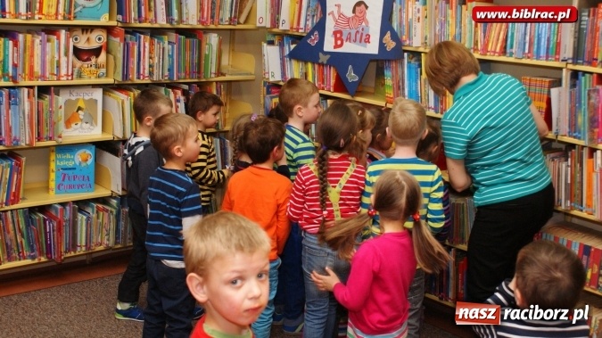 Zdjęcie w galerii na portalu naszraciborz.pl: Nocne odwiedziny przedszkolaków w bibliotece  wiadomości z regionu