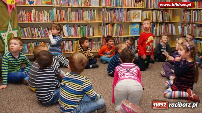 Zdjęcie w galerii na portalu naszraciborz.pl: Nocne odwiedziny przedszkolaków w bibliotece  wiadomości z regionu