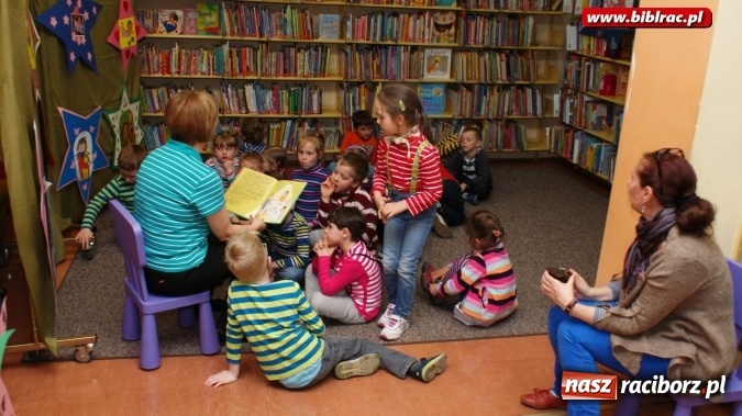 Zdjęcie w galerii na portalu naszraciborz.pl: Nocne odwiedziny przedszkolaków w bibliotece  wiadomości z regionu
