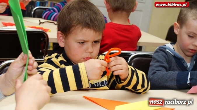 Zdjęcie w galerii na portalu naszraciborz.pl: Nocne odwiedziny przedszkolaków w bibliotece  wiadomości z regionu