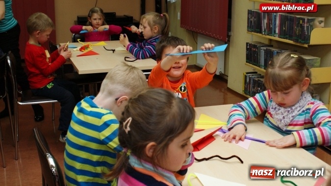 Zdjęcie w galerii na portalu naszraciborz.pl: Nocne odwiedziny przedszkolaków w bibliotece  wiadomości z regionu