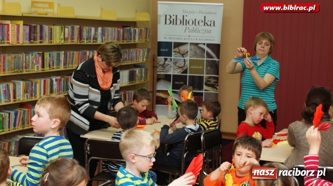 Zdjęcie w galerii na portalu naszraciborz.pl: Nocne odwiedziny przedszkolaków w bibliotece  wiadomości z regionu