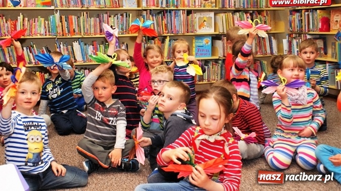 Zdjęcie w galerii na portalu naszraciborz.pl: Nocne odwiedziny przedszkolaków w bibliotece  wiadomości z regionu
