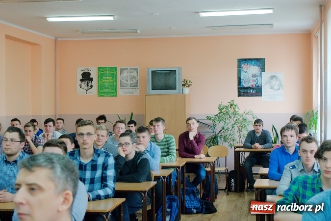 Zdjęcie w galerii na portalu naszraciborz.pl: Od dzisiaj Mechanik wsp&oacute;łpracuje z Wydziałem Elektrotechniki, Automatyki i Informatyki Politechniki Opolskiej wiadomości z regionu