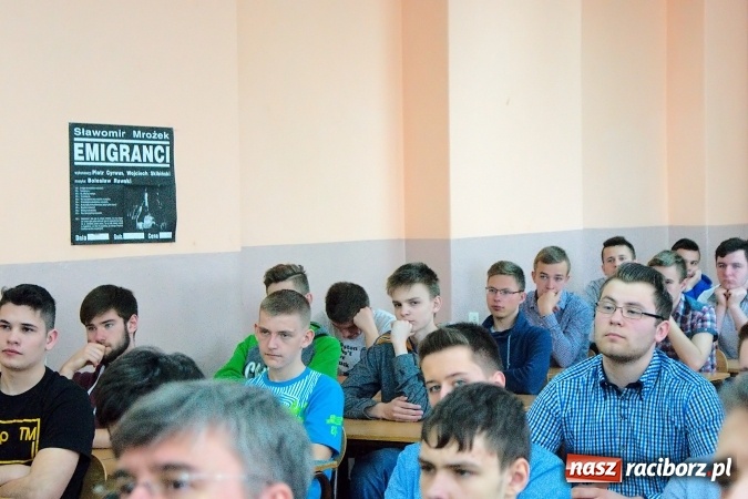 Zdjęcie w galerii na portalu naszraciborz.pl: Od dzisiaj Mechanik wsp&oacute;łpracuje z Wydziałem Elektrotechniki, Automatyki i Informatyki Politechniki Opolskiej wiadomości z regionu