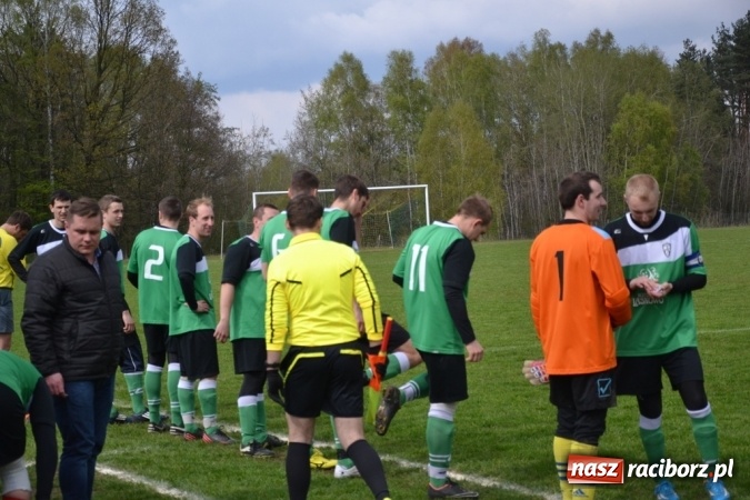 Zdjęcie w galerii na portalu naszraciborz.pl: Zwycięski marsz Pawłowa zatrzymany w Jankowicach!  wiadomości z regionu