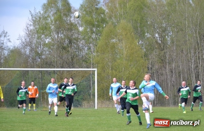 Zdjęcie w galerii na portalu naszraciborz.pl: Zwycięski marsz Pawłowa zatrzymany w Jankowicach!  wiadomości z regionu