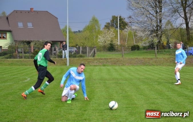 Zdjęcie w galerii na portalu naszraciborz.pl: Zwycięski marsz Pawłowa zatrzymany w Jankowicach!  wiadomości z regionu