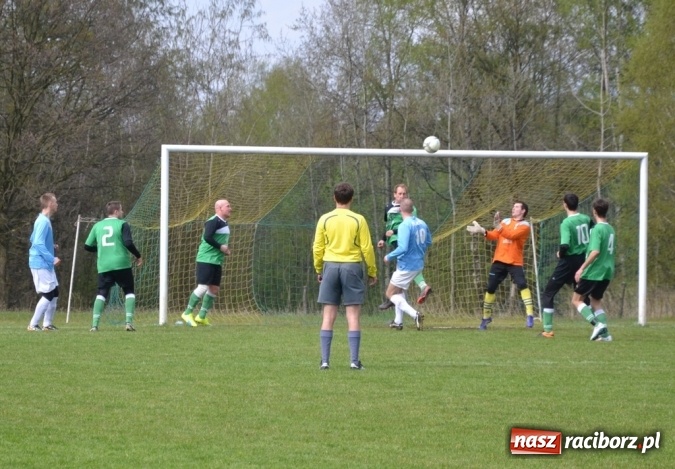 Zdjęcie w galerii na portalu naszraciborz.pl: Zwycięski marsz Pawłowa zatrzymany w Jankowicach!  wiadomości z regionu