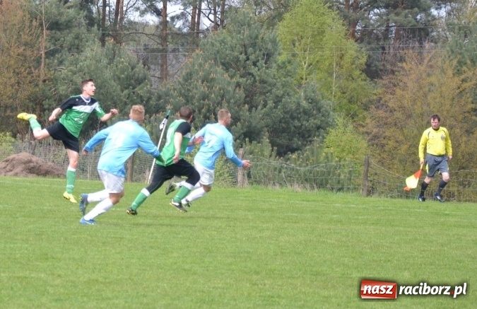 Zdjęcie w galerii na portalu naszraciborz.pl: Zwycięski marsz Pawłowa zatrzymany w Jankowicach!  wiadomości z regionu