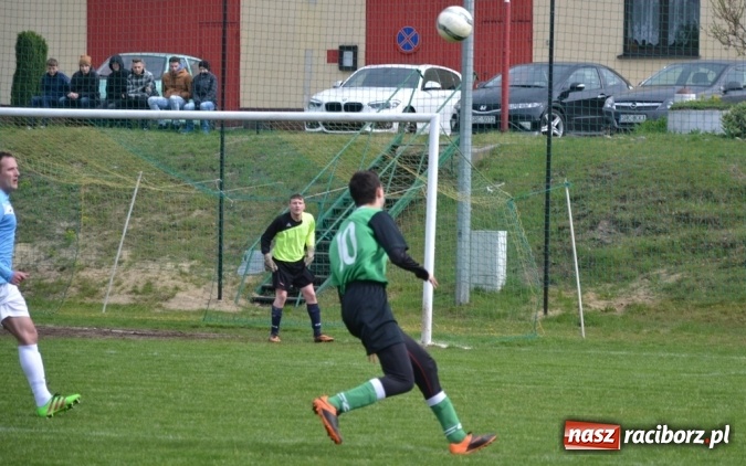 Zdjęcie w galerii na portalu naszraciborz.pl: Zwycięski marsz Pawłowa zatrzymany w Jankowicach!  wiadomości z regionu