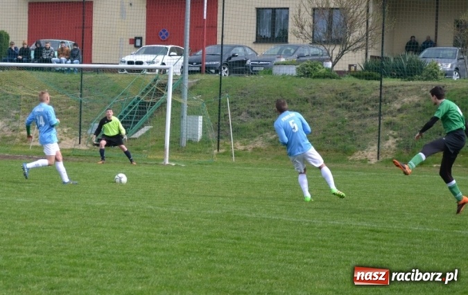 Zdjęcie w galerii na portalu naszraciborz.pl: Zwycięski marsz Pawłowa zatrzymany w Jankowicach!  wiadomości z regionu