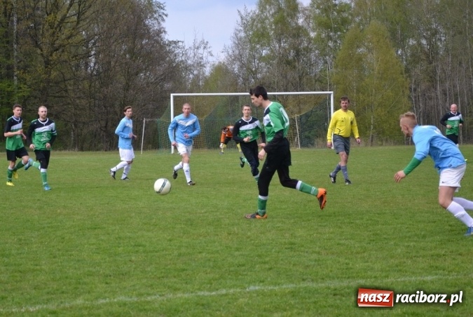 Zdjęcie w galerii na portalu naszraciborz.pl: Zwycięski marsz Pawłowa zatrzymany w Jankowicach!  wiadomości z regionu