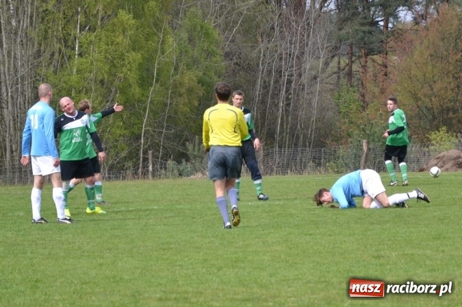 Zdjęcie w galerii na portalu naszraciborz.pl: Zwycięski marsz Pawłowa zatrzymany w Jankowicach!  wiadomości z regionu