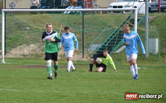 Zdjęcie w galerii na portalu naszraciborz.pl: Zwycięski marsz Pawłowa zatrzymany w Jankowicach!  wiadomości z regionu