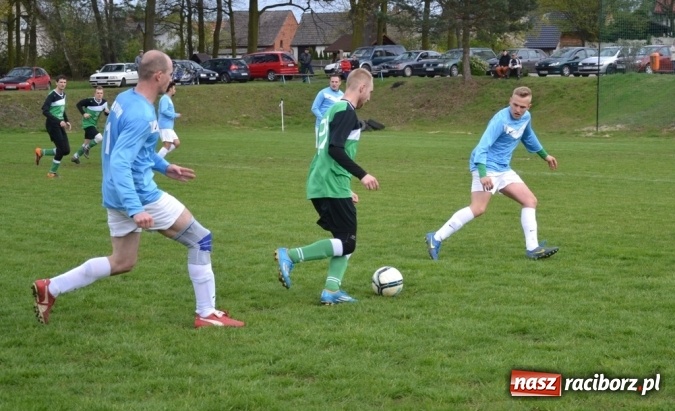 Zdjęcie w galerii na portalu naszraciborz.pl: Zwycięski marsz Pawłowa zatrzymany w Jankowicach!  wiadomości z regionu