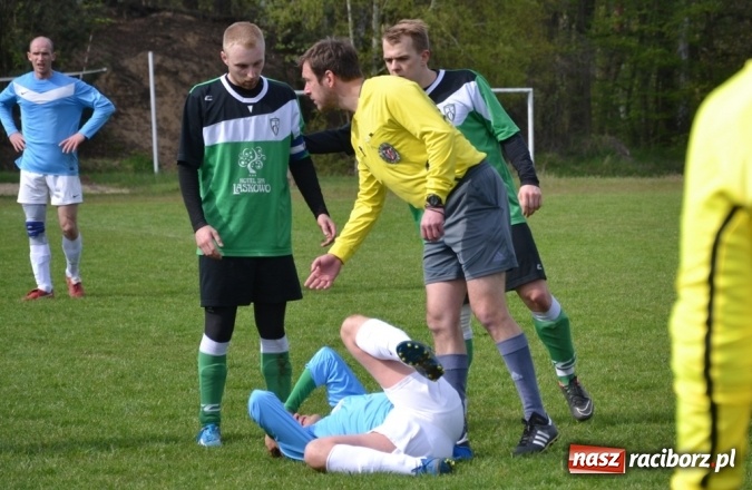 Zdjęcie w galerii na portalu naszraciborz.pl: Zwycięski marsz Pawłowa zatrzymany w Jankowicach!  wiadomości z regionu